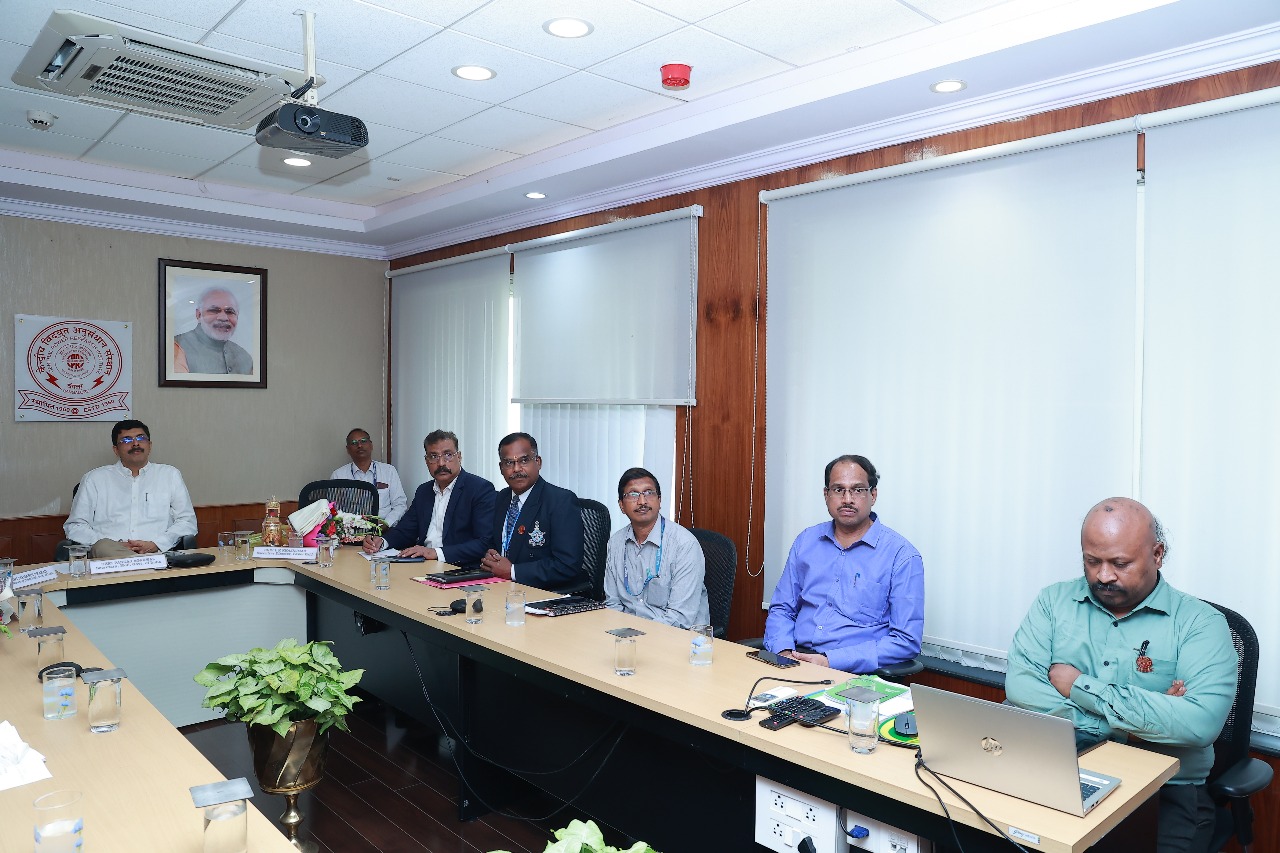 Visit of Shri Pankaj Agarwal, IAS, Sec. (Min. of Power) and Shri Mahabir Prasad, I.R.A.S, JS & Fin. Adviser (Min. of Power) to CPRI, Bengaluru on 22nd May 2025
