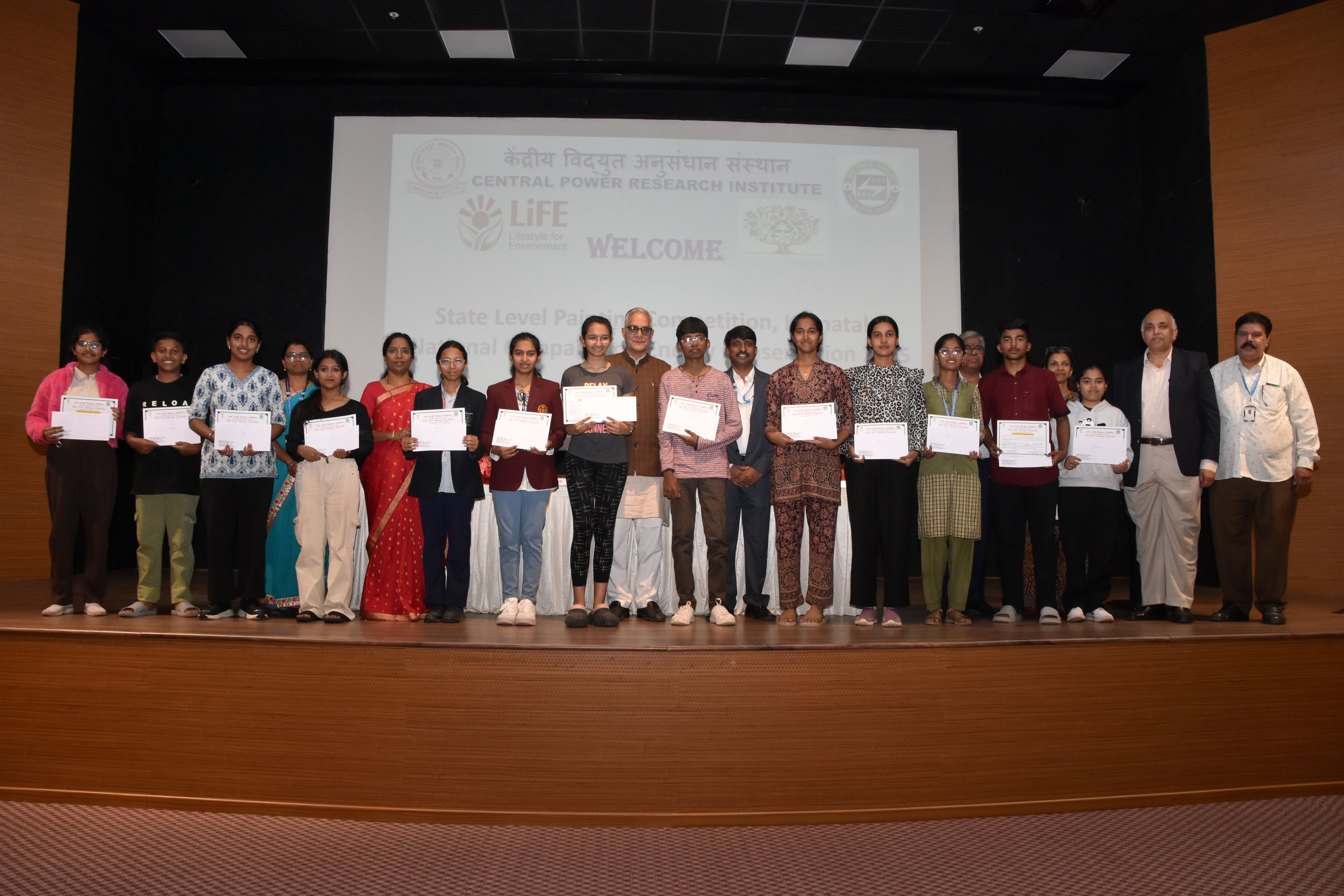 ग्रुप फोटो कैटेगरी B के विजेता